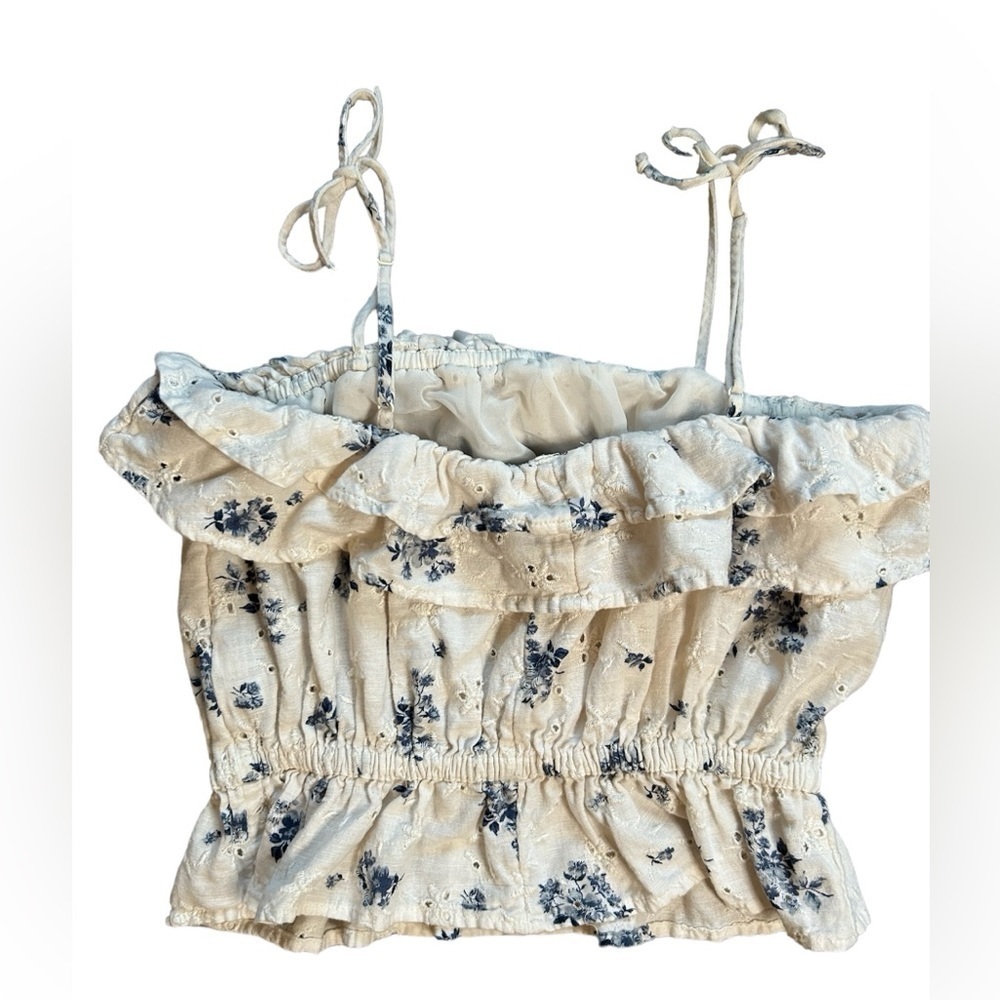 5/$25 American Eagle blue floral eyelet cropped halter top size small - Picture 2 of 8